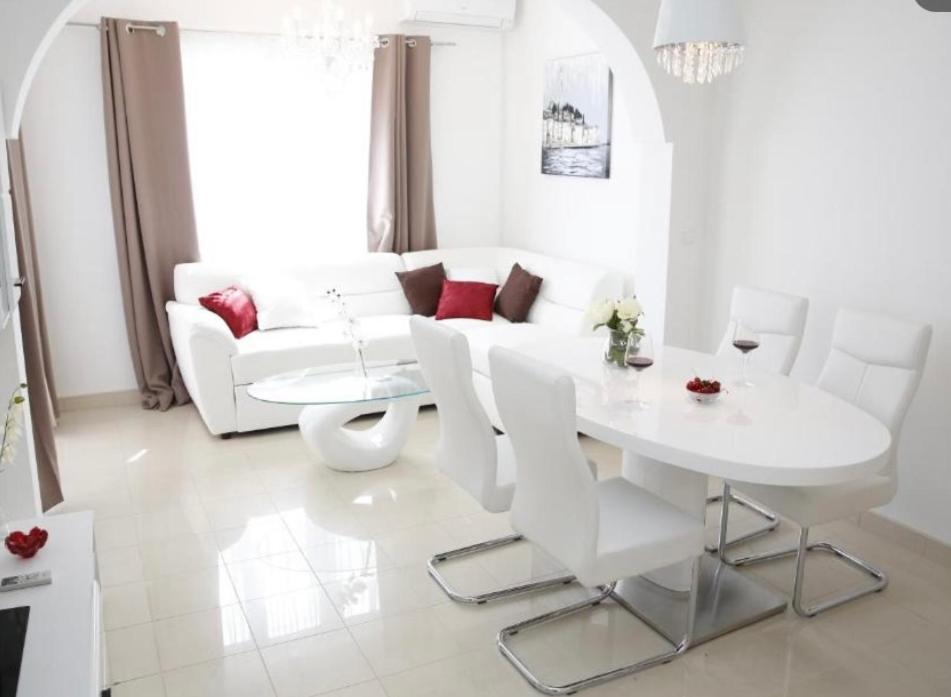 Villa Nera Vodice Exterior photo
